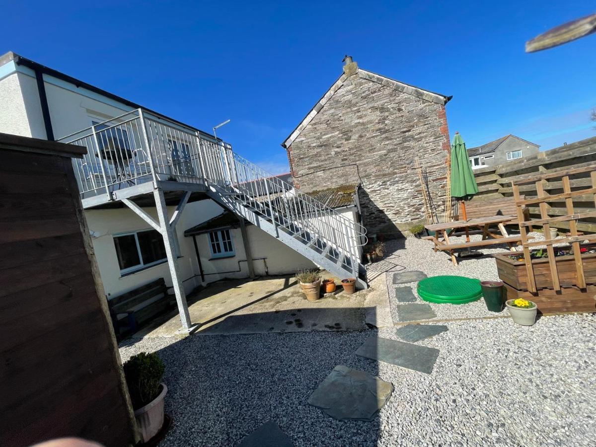 Mayfair, Tintagel 3 Bed Sleeps 6 Lejlighed Eksteriør billede